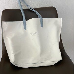 Calvin Klein - White Tote